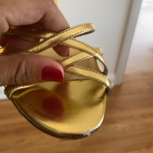 Prada shoes - Picture 4 of 5